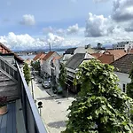 Ultra-central And Quiet, With Balcony Apartament Stavanger