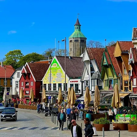 Ultra-central And Quiet, With Balcony *