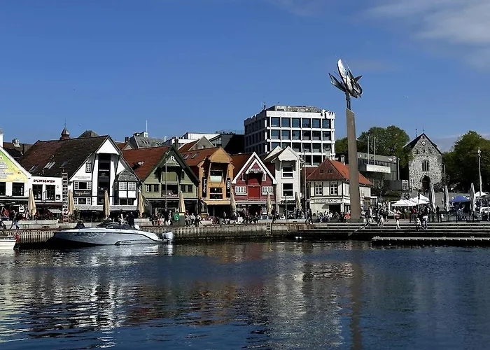 Ultra-central And Quiet, With Balcony