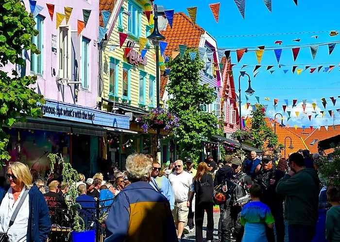 Ultra-central And Quiet, With Balcony *
