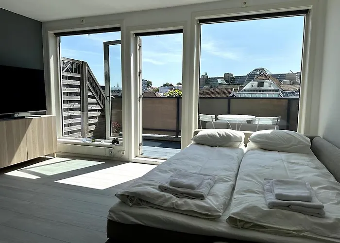 Ultra-central And Quiet, With Balcony